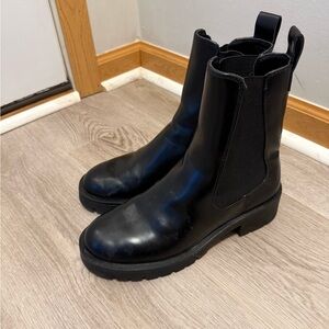 H&M Black Chelsea Boots